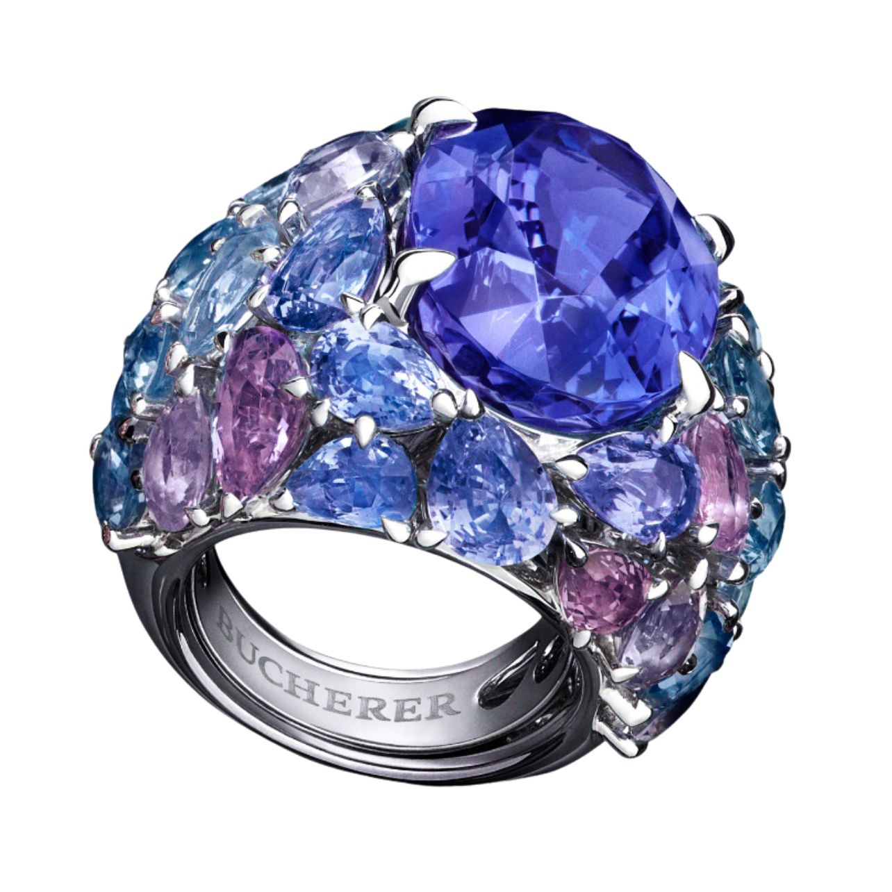 Sparkle cocktail ring featuring a 23.56ct oval-cut tanzanite.
