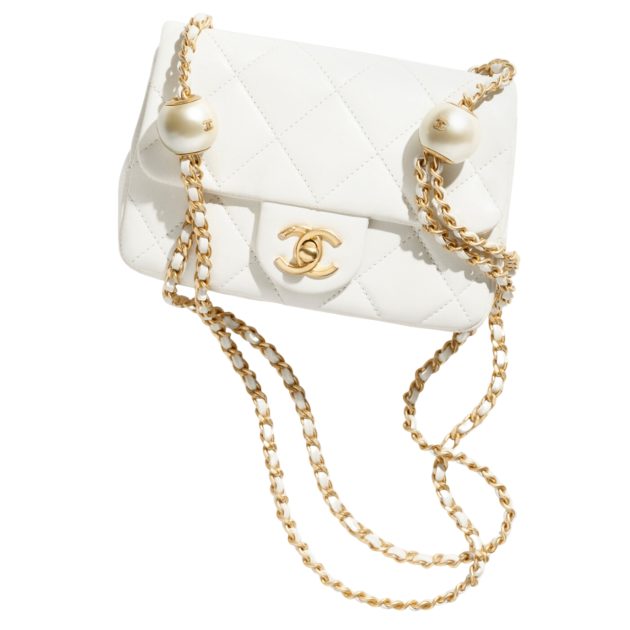 Chanel white lambskin bag with gold chain detailing