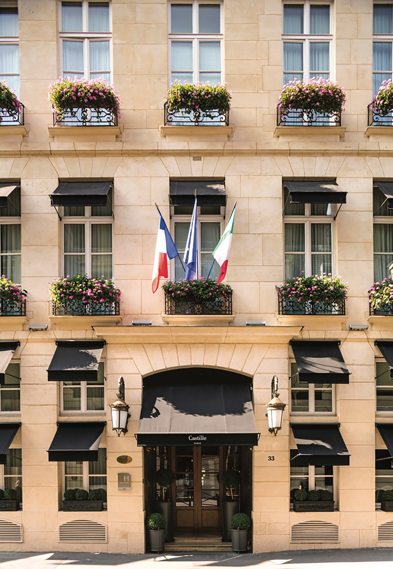 Exterior of Hotel Castille